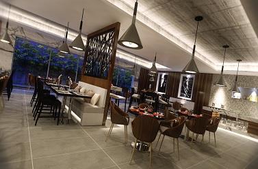 Hotel Eastin Easy Kolkata